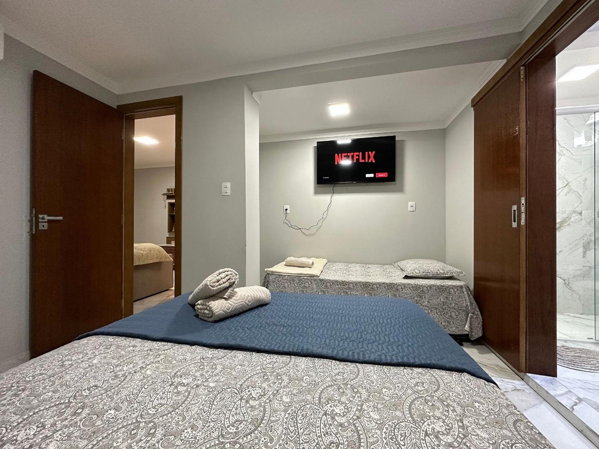 Dn01- 1º Andar| Churrasqueira| Quadra Mar | Centro * Balneario Camboriu
