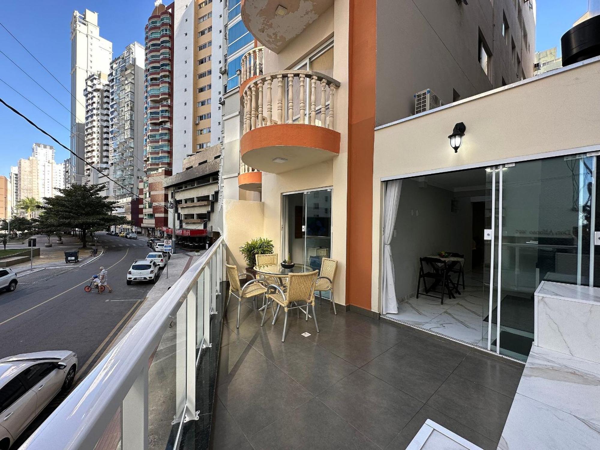 Apartment Dn01- 1º Andar| Churrasqueira| Quadra Mar | Centro Balneario Camboriu